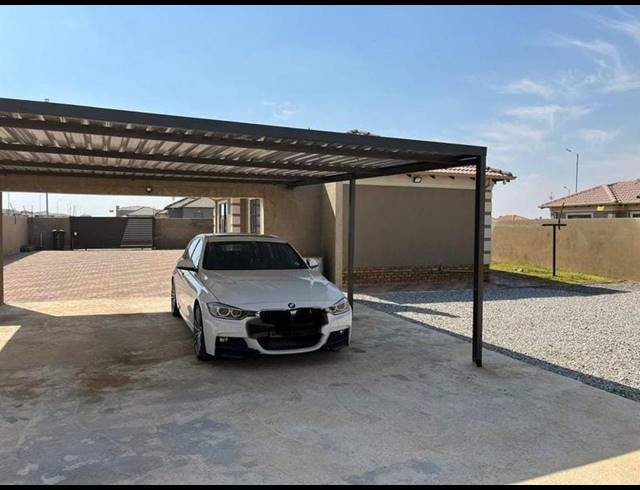 3 BEDROOM HOUSE FOR SALE IN AZAADVILLE